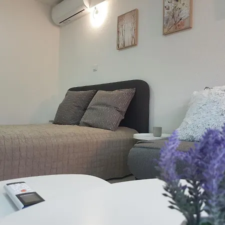 Plesa Apartment *
